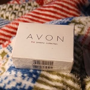 Avon White Jewelry Box